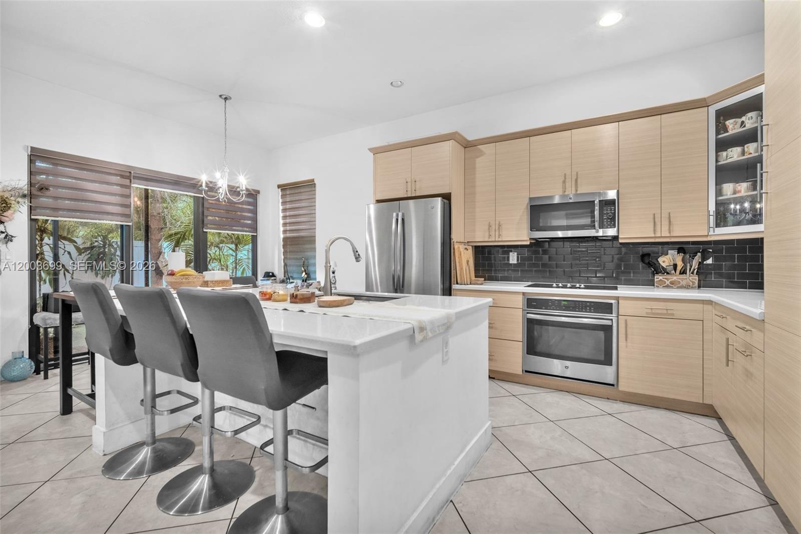 3575 West 97th Street Hialeah, FL 33018 - Photo 7 of 43