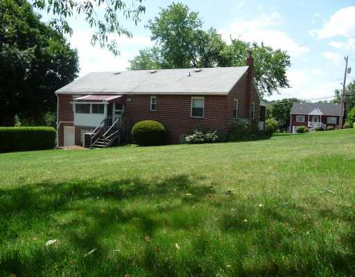 115 Diebold Road McKees Rocks, PA 15136 - Photo 18 of 18 Exterior Back.