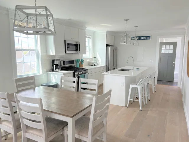 $2,750 | 11 Great Boars Head Avenue, Unit 2, Hampton, NH 03842