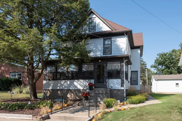 $245,000 | 847 South 1st Street, DeKalb, IL 60115