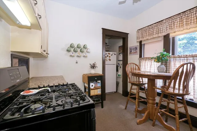 $245,000 | 847 South 1st Street, DeKalb, IL 60115