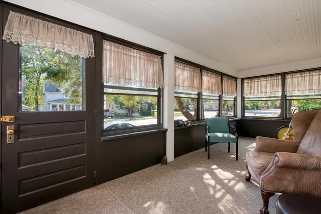 $245,000 | 847 South 1st Street, DeKalb, IL 60115