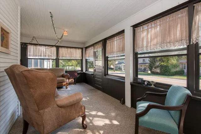 $245,000 | 847 South 1st Street, DeKalb, IL 60115