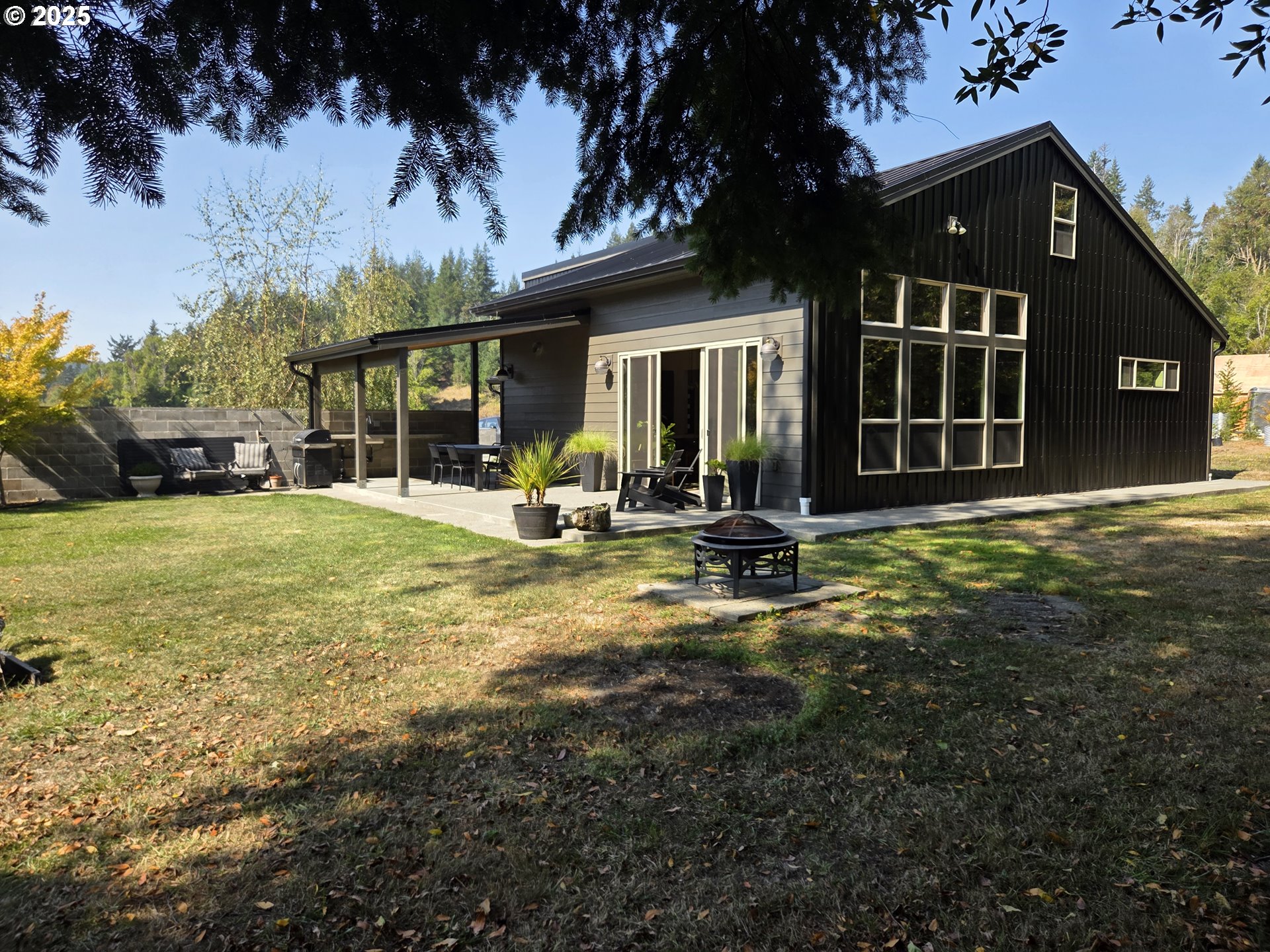 95789 Saunders Creek Road Gold Beach, OR 97444 - Photo 2 of 48