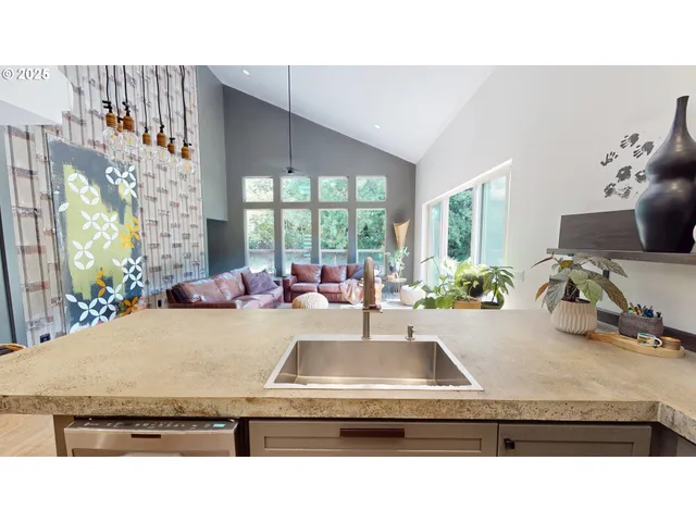 $765,000 | 95789 Saunders Creek Road, Gold Beach, OR 97444