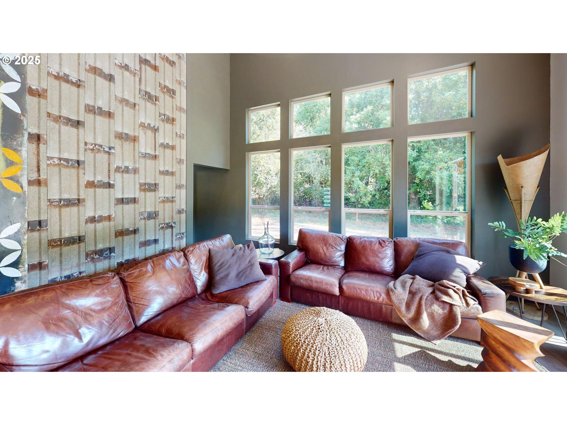 95789 Saunders Creek Road Gold Beach, OR 97444 - Photo 10 of 48 Living Room