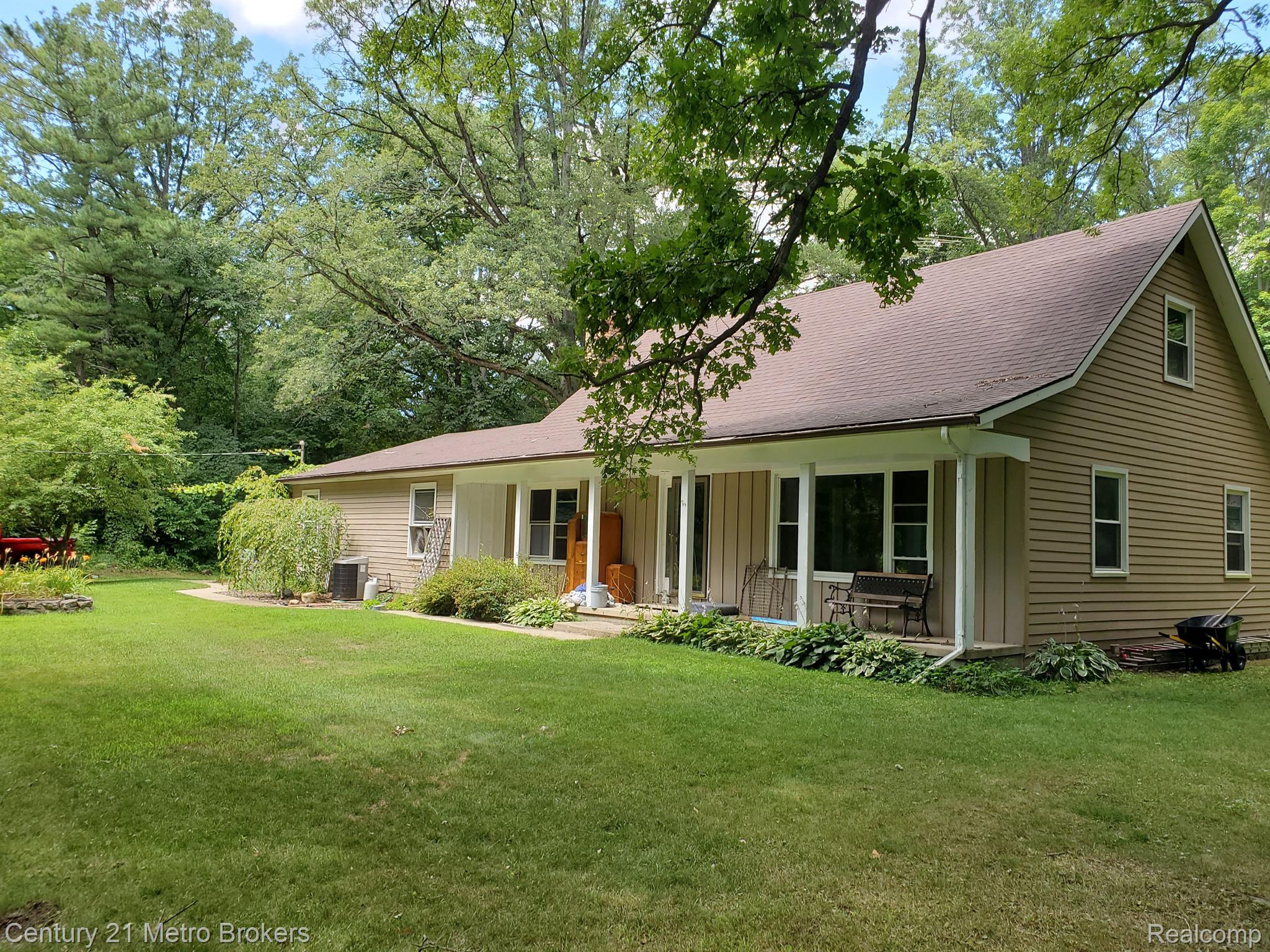 4620 Mt Morris Road Columbiaville, MI 48421 - Photo 1 of 24 Gallery Image 1
