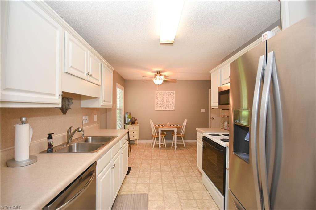 3733 Earnhardt Road Asheboro, NC 27205 - Photo 12 of 30 Gallery Image 12
