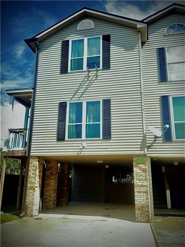 $230,500 | 37 Houmas Place, Destrehan, LA 70047