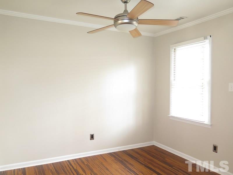 5503 Hamstead Crossing Raleigh, NC 27612 - Photo 4 of 15