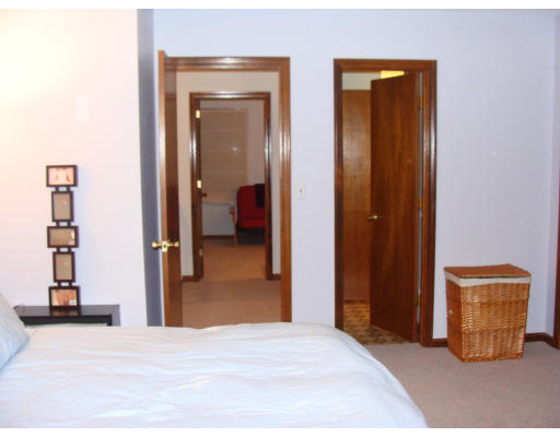188 Post Road, Unit 4 Enfield, CT 06082 - Photo 12 of 16 Gallery Image 12