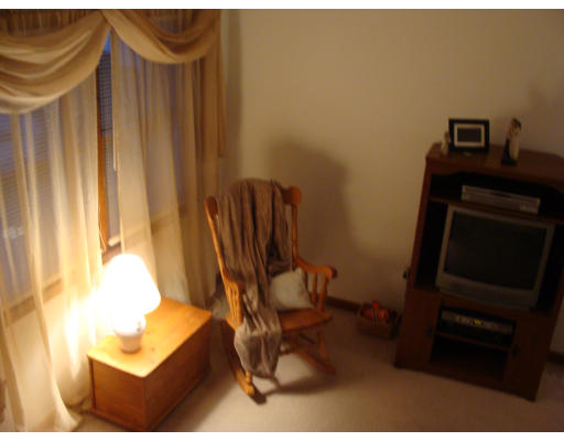 188 Post Road, Unit 4 Enfield, CT 06082 - Photo 2 of 16 Gallery Image 2