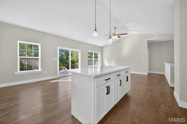 $394,900 | 208 East 6th Street, Washington, MO 63090