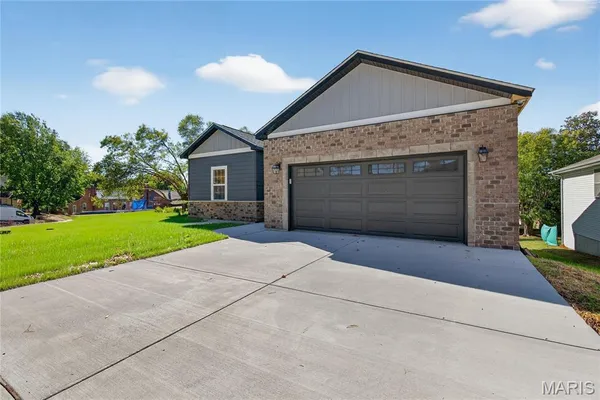 $394,900 | 208 East 6th Street, Washington, MO 63090