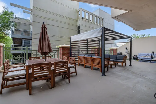 $340,000 | 300 South Duval Street, Unit 508, Tallahassee, FL 32301