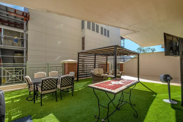 $340,000 | 300 South Duval Street, Unit 508, Tallahassee, FL 32301