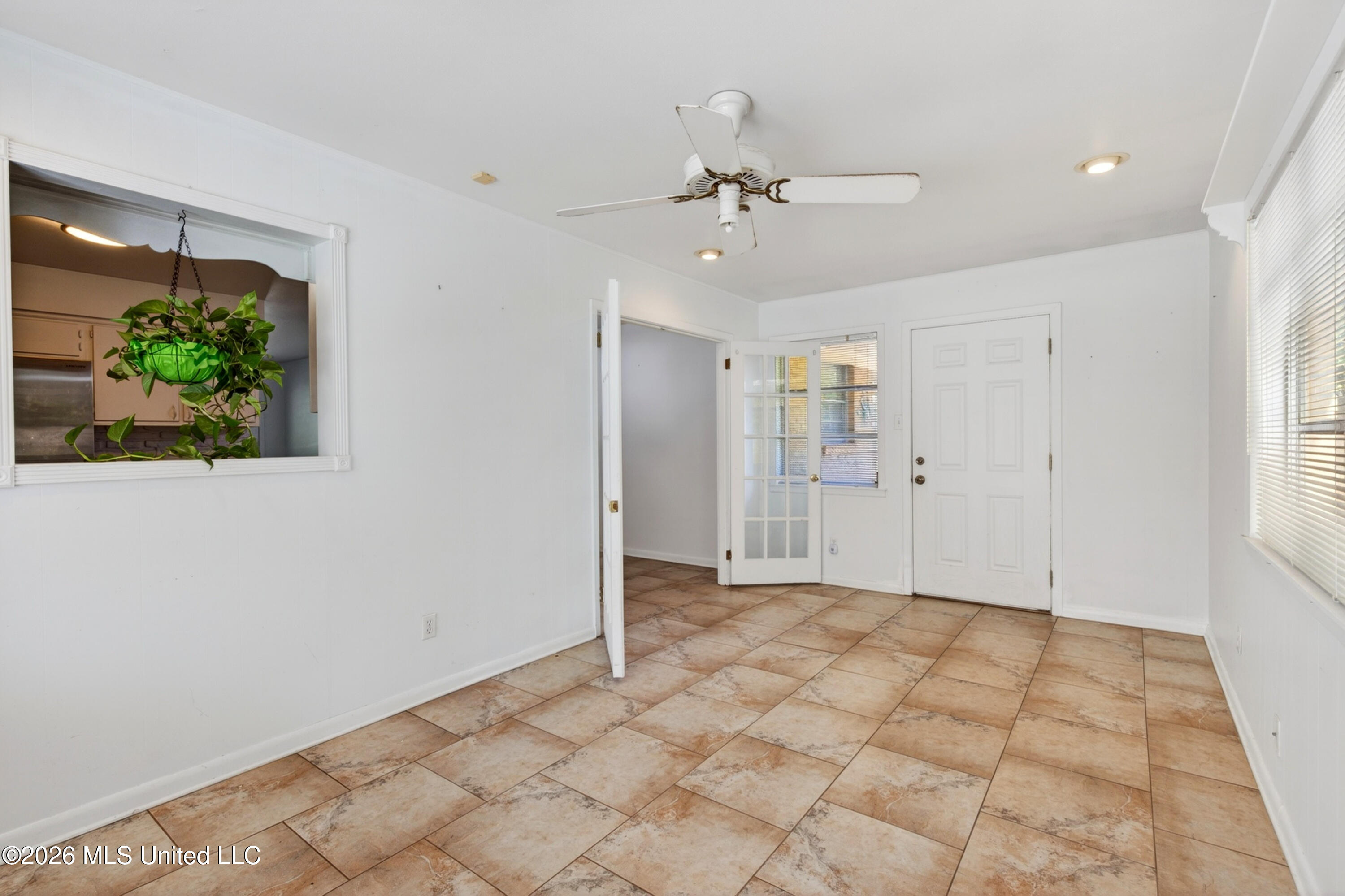 2535 Meadow Road Biloxi, MS 39531 - Photo 30 of 40 29