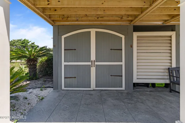 $929,000 | 406 Ocean Boulevard West, Holden Beach, NC 28462