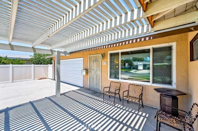 8777 Glencoe Drive Riverside, CA 92503 - Photo 9 of 51