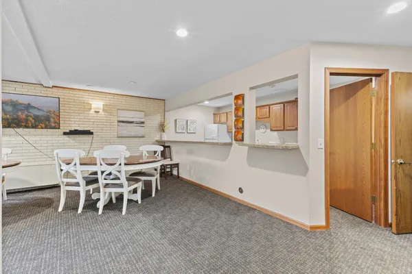 $99,900 | 10113 West 34th Street, Unit 105, Hopkins, MN 55305