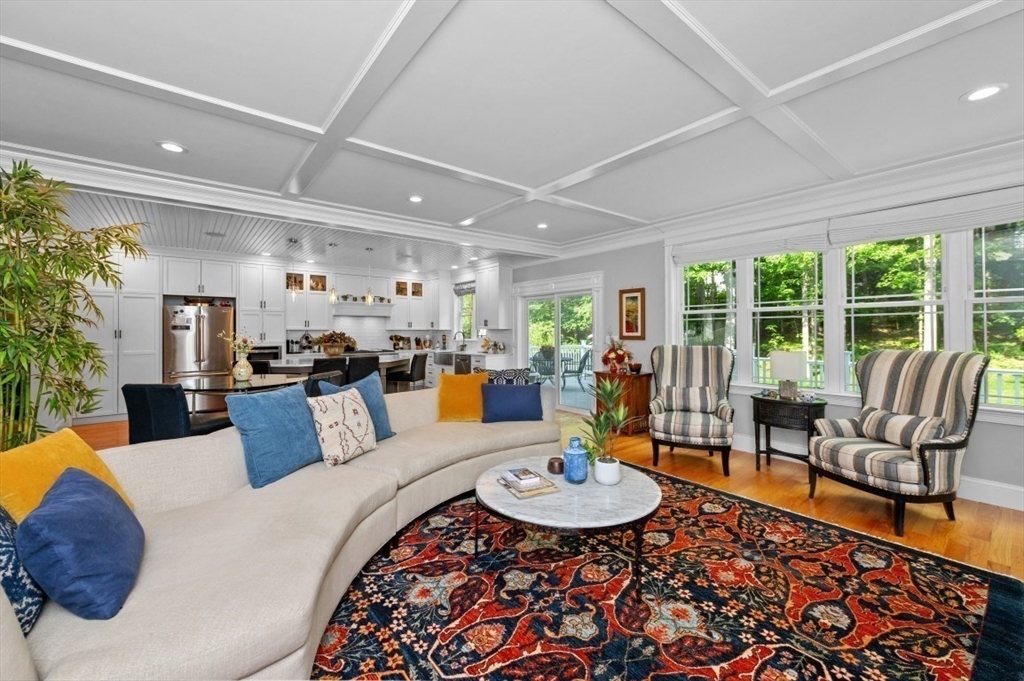 456 Chestnut Street Needham, MA 02492 - Photo 5 of 37