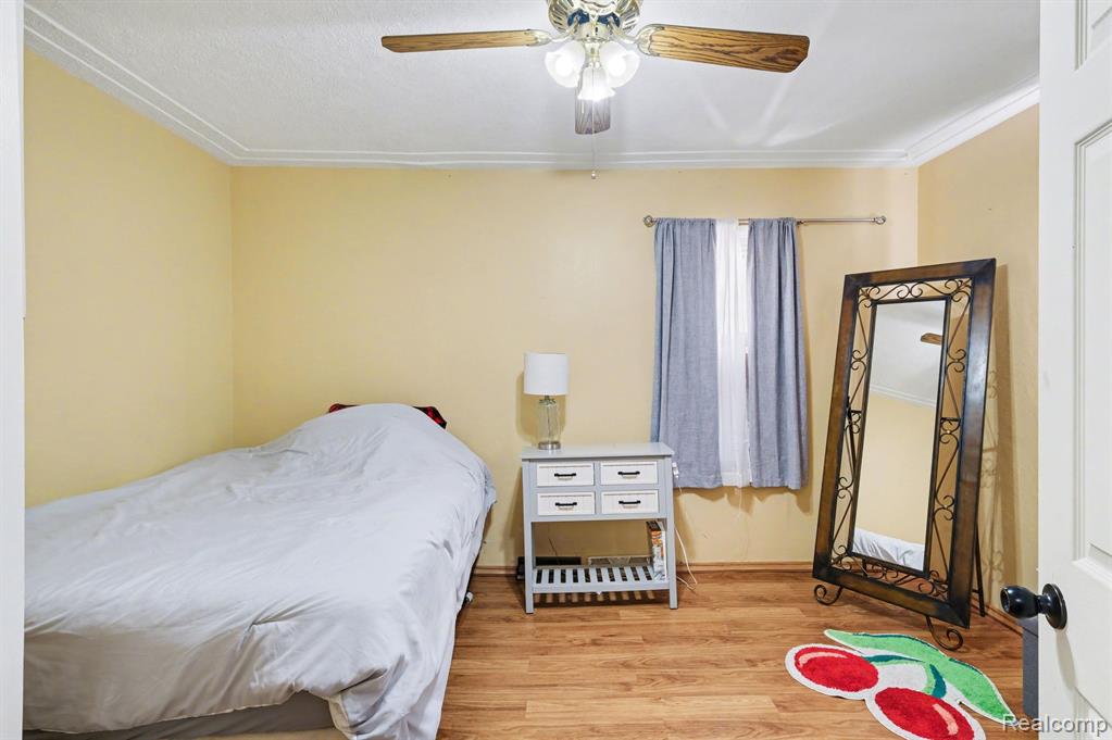 5091 West Carpenter Road Flint, MI 48504 - Photo 16 of 22