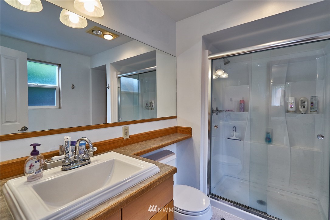 3903 Meadow Avenue North Renton, WA 98056 - Photo 13 of 18 Gallery Image 13