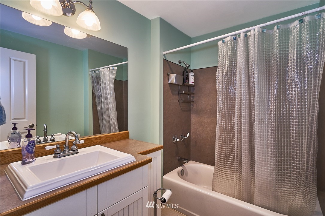 3903 Meadow Avenue North Renton, WA 98056 - Photo 15 of 18 Gallery Image 15