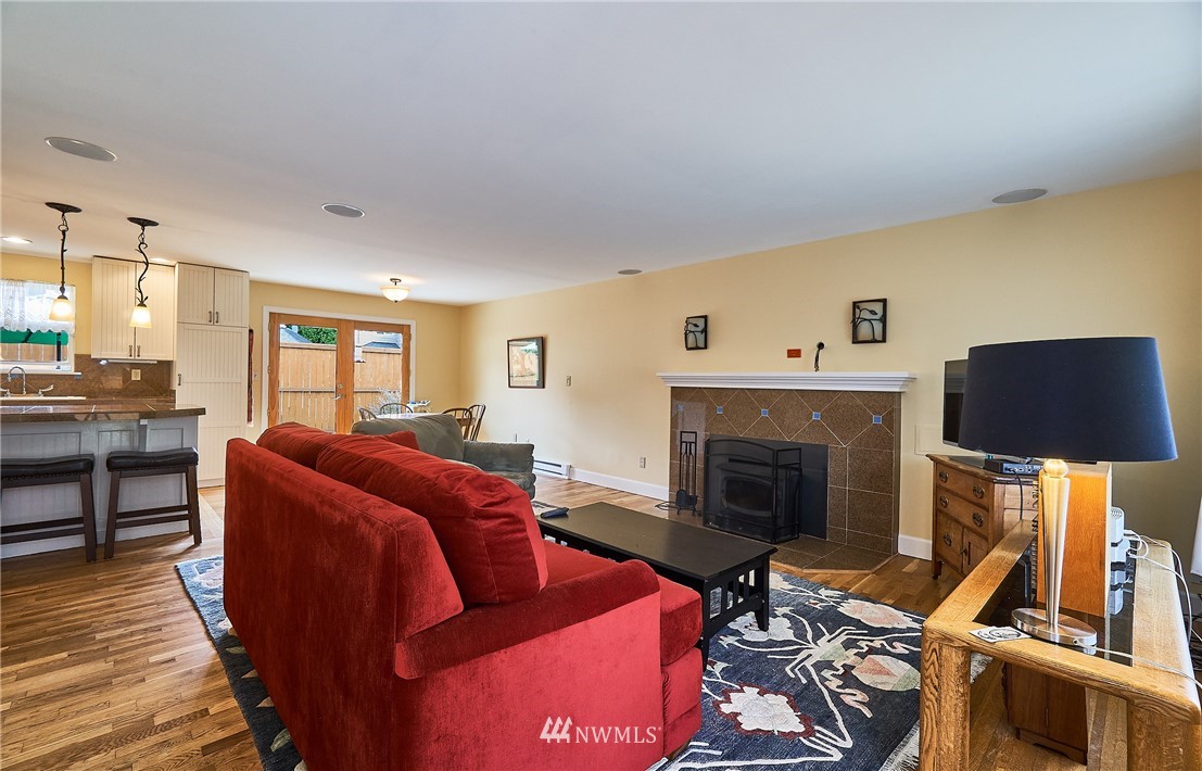 3903 Meadow Avenue North Renton, WA 98056 - Photo 8 of 18 Gallery Image 8