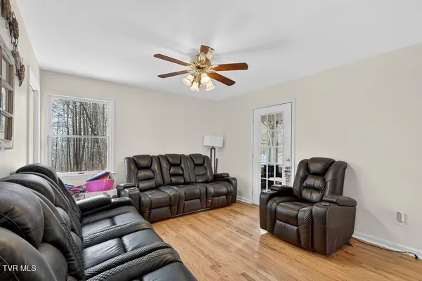 $405,000 | 12034 Waterhouse Lane, Meadowview, VA 24361