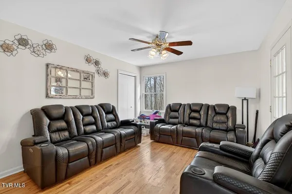 $405,000 | 12034 Waterhouse Lane, Meadowview, VA 24361