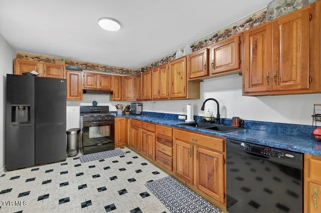 $429,900 | 12034 Waterhouse Lane, Meadowview, VA 24361