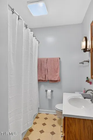 $429,900 | 12034 Waterhouse Lane, Meadowview, VA 24361