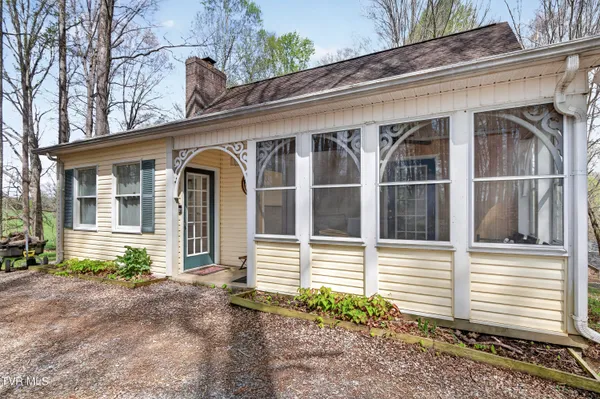 $405,000 | 12034 Waterhouse Lane, Meadowview, VA 24361