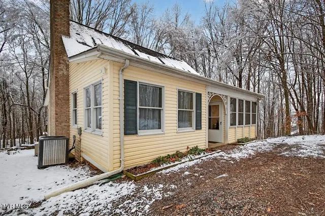 $429,900 | 12034 Waterhouse Lane, Meadowview, VA 24361