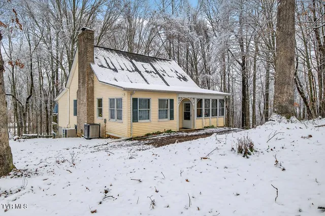 $429,900 | 12034 Waterhouse Lane, Meadowview, VA 24361