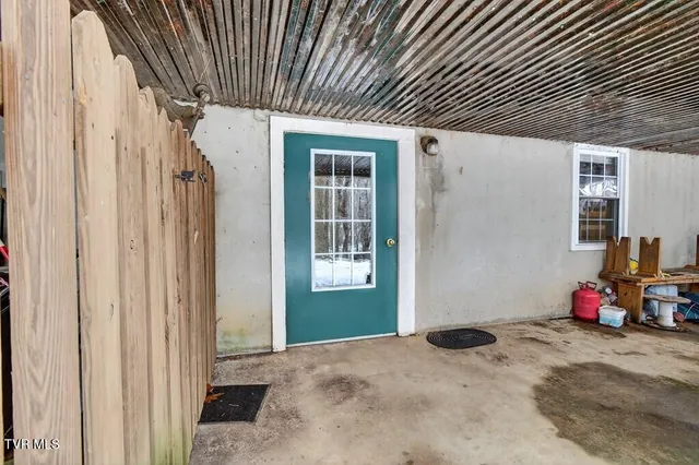 $429,900 | 12034 Waterhouse Lane, Meadowview, VA 24361