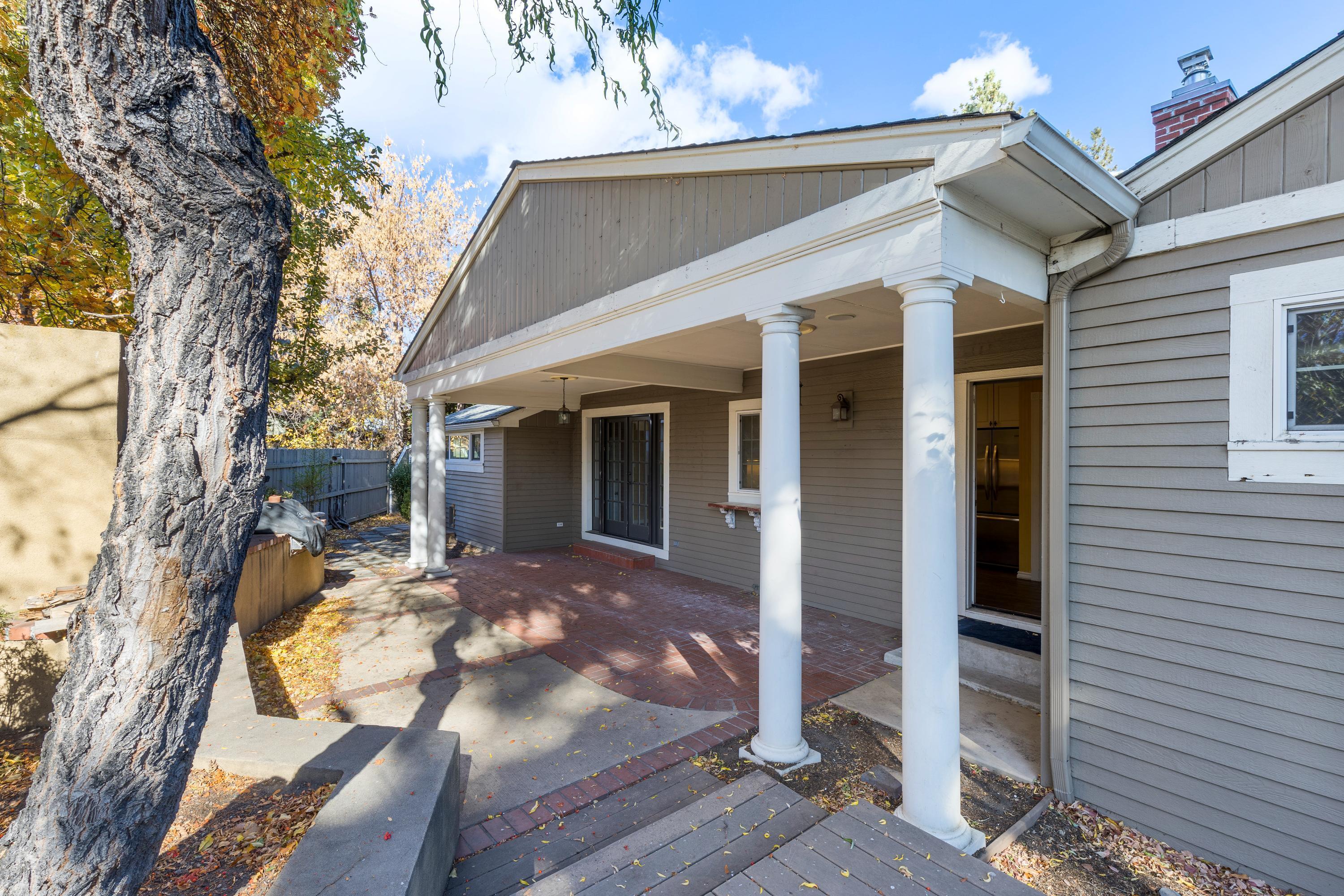 1717 Northwest Steidl Road Bend, OR 97703 - Photo 41 of 44 520A9075JennMontoyaPhotography