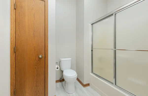 $595,000 | S32W31809 Squire Court, Genesee, WI 53189