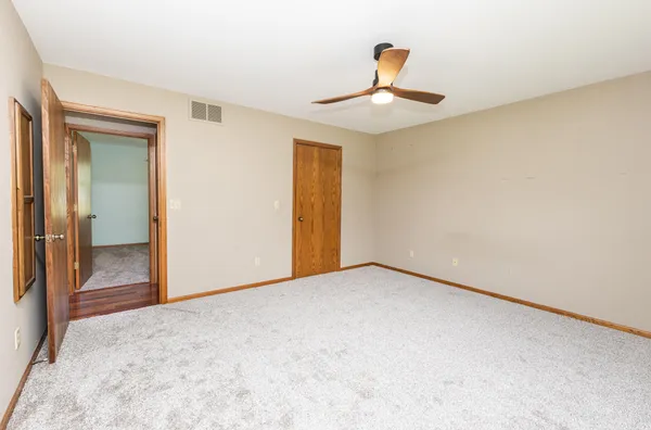 $595,000 | S32W31809 Squire Court, Genesee, WI 53189