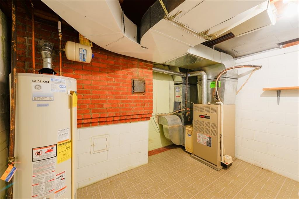 115 Byron Road Pittsburgh, PA 15237 - Photo 22 of 23 The utility room is large and clean.