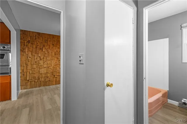 $2,100 | 60 Leslie Avenue, Utica, NY 13501