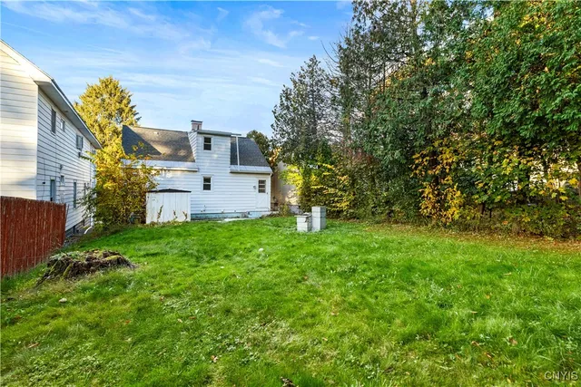 $2,100 | 60 Leslie Avenue, Utica, NY 13501