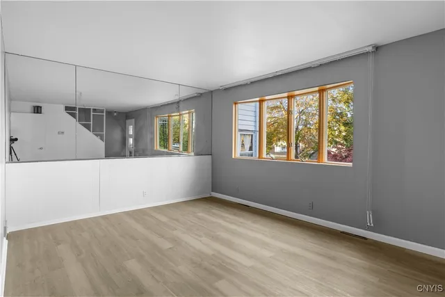 $2,100 | 60 Leslie Avenue, Utica, NY 13501