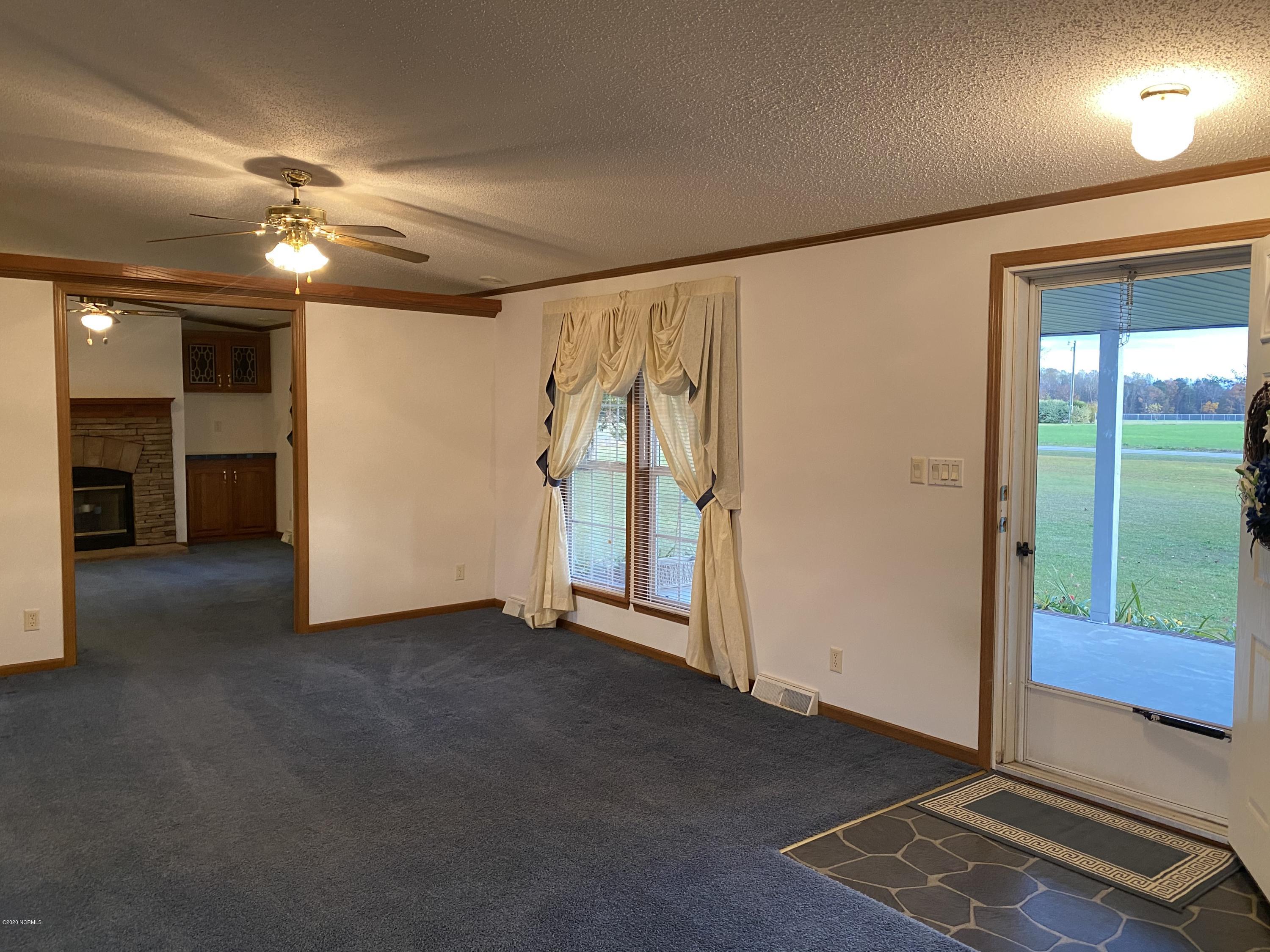 8812 Revell Road Kenly, NC 27542 - Photo 2 of 30 LIVING ROOM