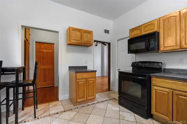 $600,000 | 219 South 6th Avenue, Mount Vernon, NY 10550