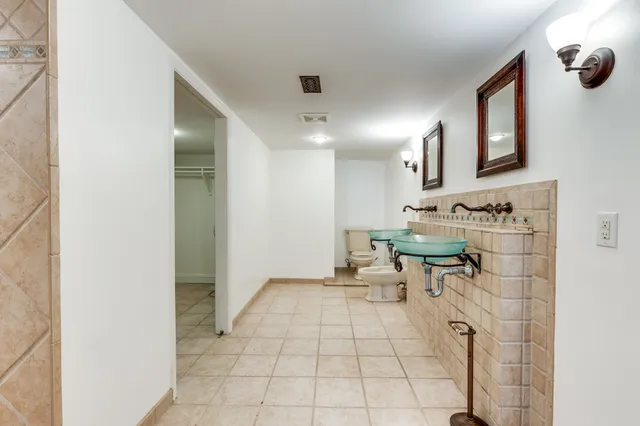 $4,950 | 502 32nd Avenue South, Nashville, TN 37212