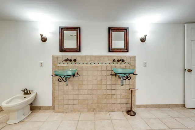 $4,950 | 502 32nd Avenue South, Nashville, TN 37212