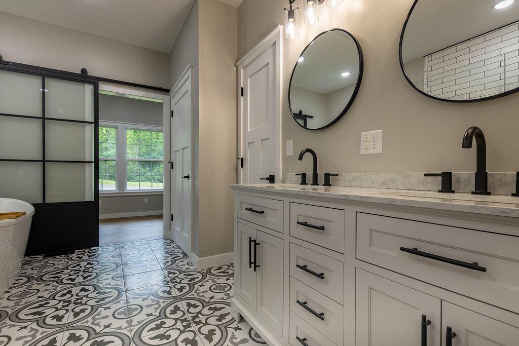 21650 Lake Road Glouster, OH 45732 - Photo 51 of 77 Master En Suite