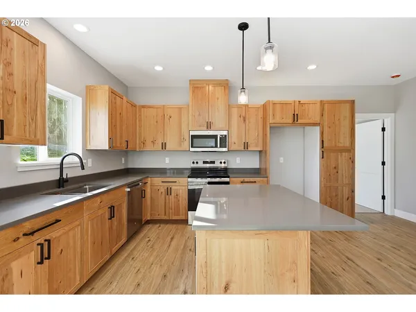 $609,000 | 1680 Morton Street, The Dalles, OR 97058